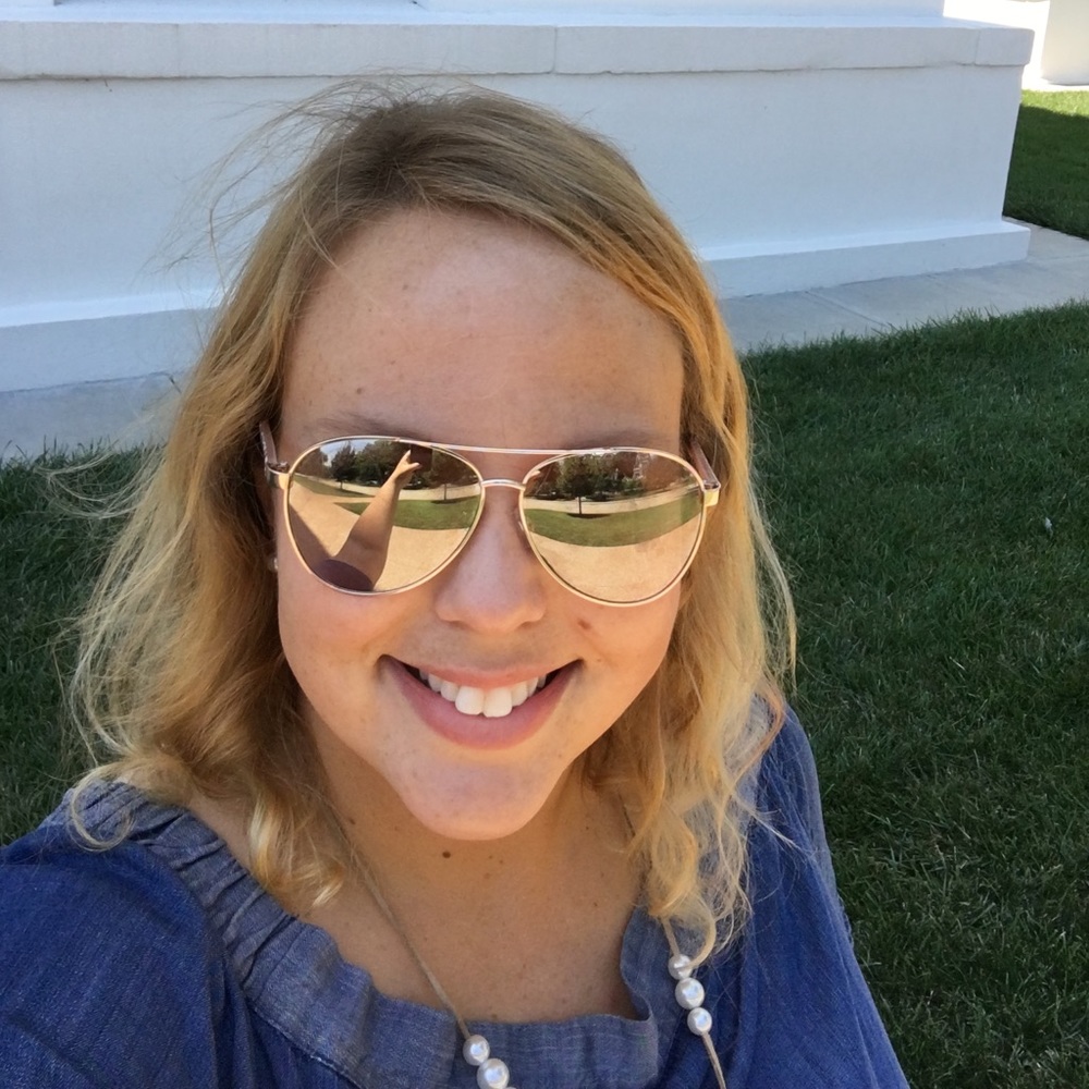 Meet your Posher, Melissa